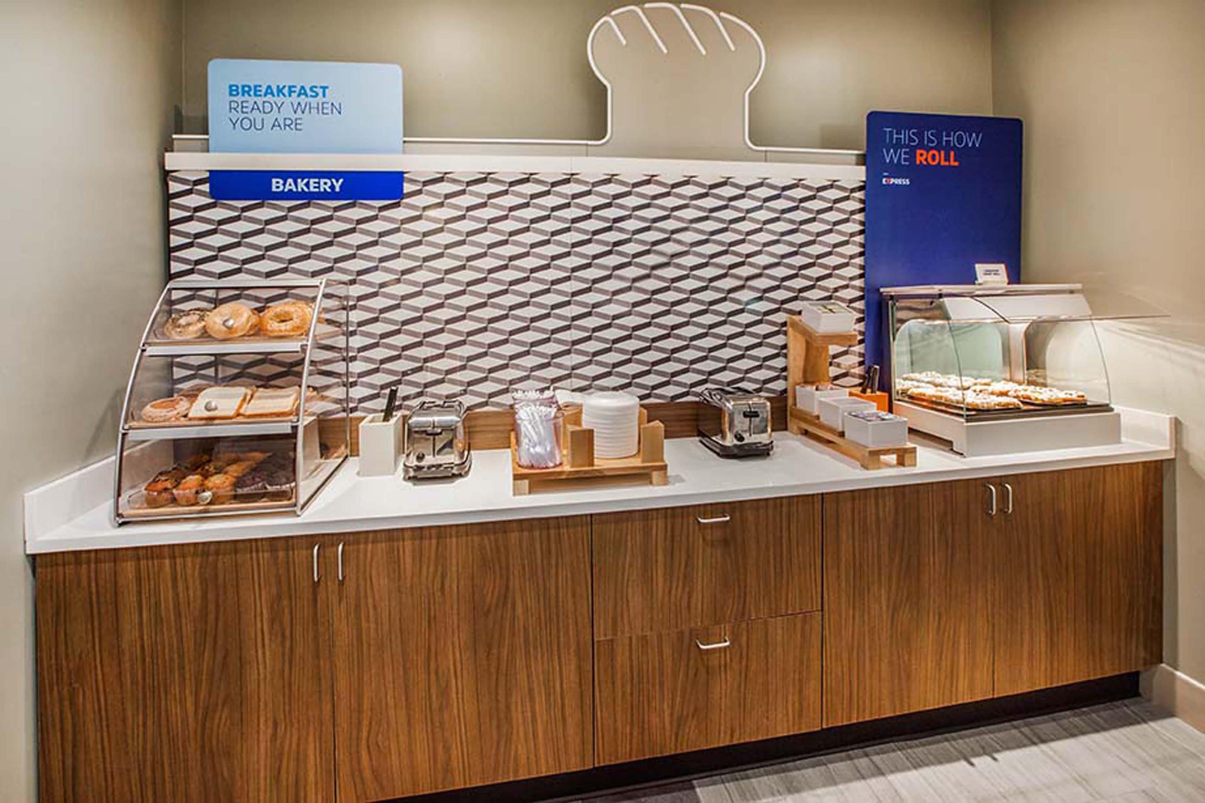 Express & - North By Ihg Hotel Springfield